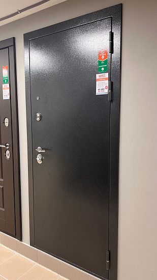 Входная дверь  