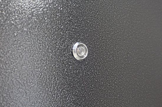 Входная дверь  