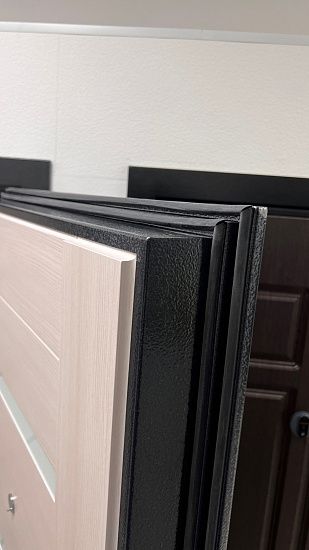 Входная дверь  